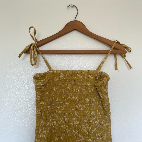 Ruched Floral Mini Dress - Picture 2 of 4